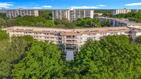 545 Oaks Lane Pompano Beach FL 33069