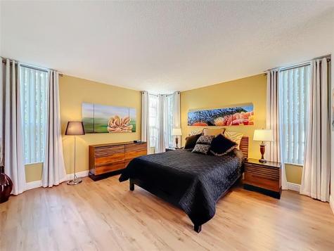 545 Oaks Lane Pompano Beach FL 33069