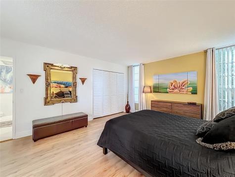 545 Oaks Lane Pompano Beach FL 33069