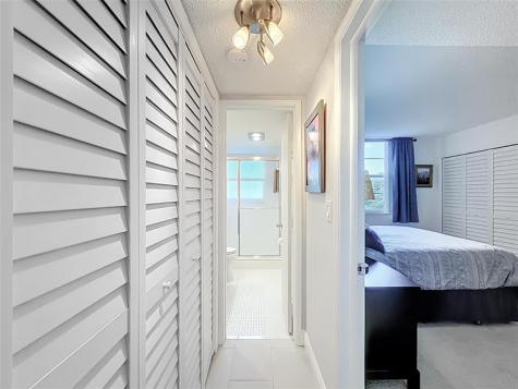 545 Oaks Lane Pompano Beach FL 33069