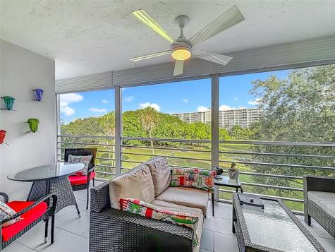 545 Oaks Lane Pompano Beach FL 33069