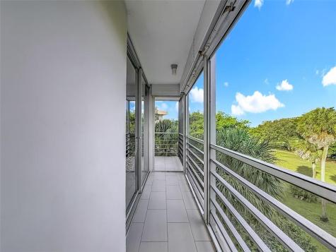 545 Oaks Lane Pompano Beach FL 33069