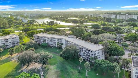 545 Oaks Lane Pompano Beach FL 33069