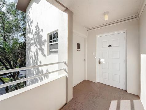 545 Oaks Lane Pompano Beach FL 33069