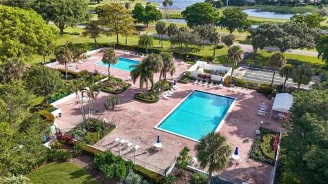 545 Oaks Lane Pompano Beach FL 33069
