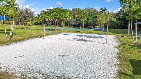 545 Oaks Lane Pompano Beach FL 33069