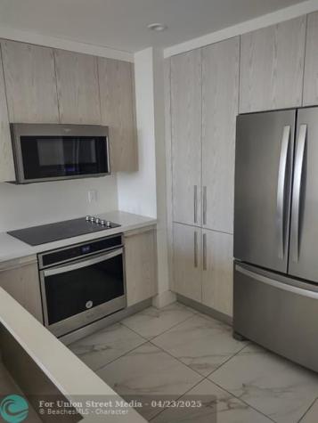 2000 Metropica Sunrise FL 33323