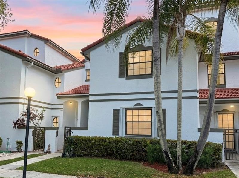 301 SW 158th Terrace Pembroke Pines FL 33027