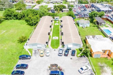 2211 Lincoln Street Hollywood FL 33020