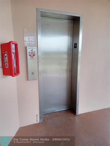 Lauderdale Lakes FL 33313