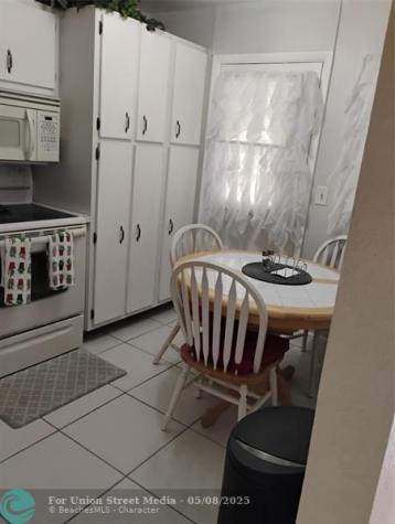 Lauderdale Lakes FL 33313