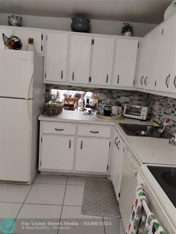 Lauderdale Lakes FL 33313