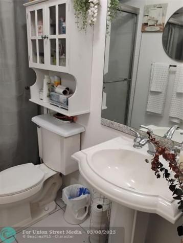 Lauderdale Lakes FL 33313