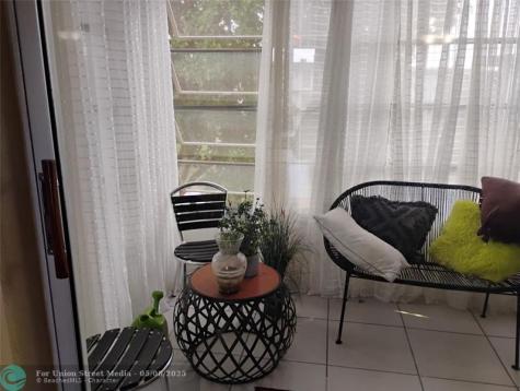 Lauderdale Lakes FL 33313