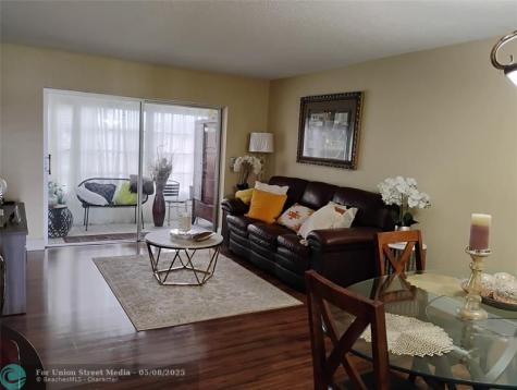 Lauderdale Lakes FL 33313