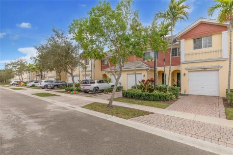 7782 Paddock Place Davie FL 33328