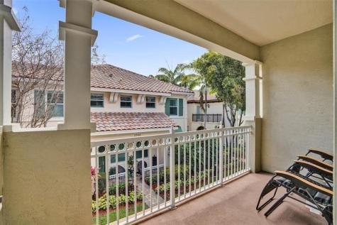 2987 St John Drive Cooper City FL 33024
