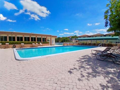5190 E Sabal Palm Boulevard Tamarac FL 33319