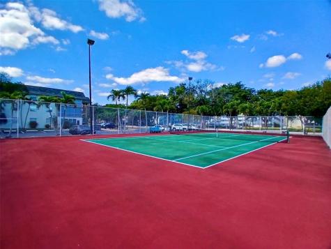 5190 E Sabal Palm Boulevard Tamarac FL 33319
