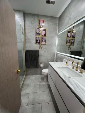 2331 NW 96th Terrace Hollywood FL 33024