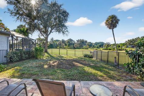 479 Deer Creek Wildwood Lane E Deerfield Beach FL 33442