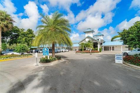 479 Deer Creek Wildwood Lane E Deerfield Beach FL 33442