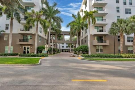 2401 NE 65th Street Fort Lauderdale FL 33308