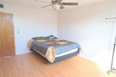 2821 Somerset Drive Lauderdale Lakes FL 33311