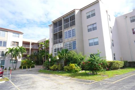 2821 Somerset Drive Lauderdale Lakes FL 33311
