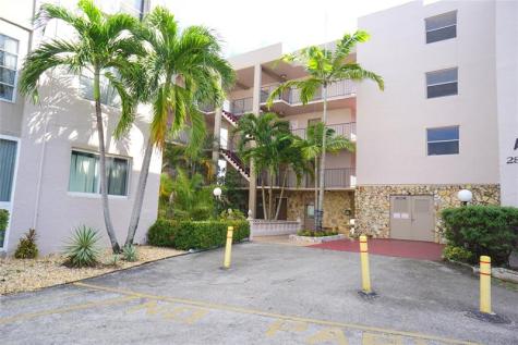2821 Somerset Drive Lauderdale Lakes FL 33311