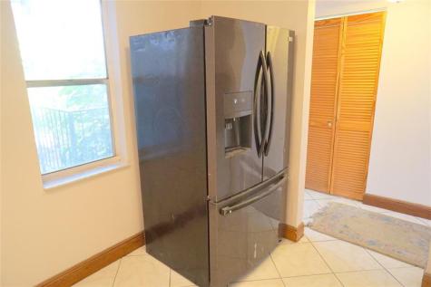 2821 Somerset Drive Lauderdale Lakes FL 33311