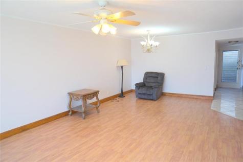 2821 Somerset Drive Lauderdale Lakes FL 33311