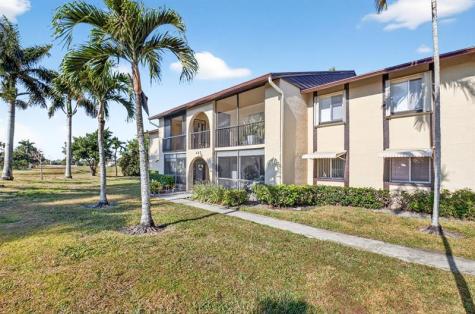 427 Pine Glen Lane Greenacres FL 33463