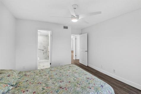 427 Pine Glen Lane Greenacres FL 33463