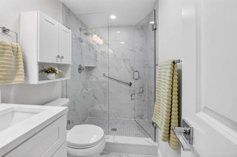 427 Pine Glen Lane Greenacres FL 33463