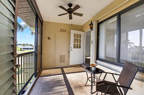 427 Pine Glen Lane Greenacres FL 33463