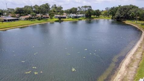427 Pine Glen Lane Greenacres FL 33463