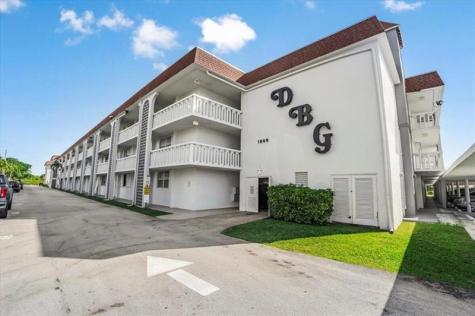 1040 SE 4th Avenue Deerfield Beach FL 33441