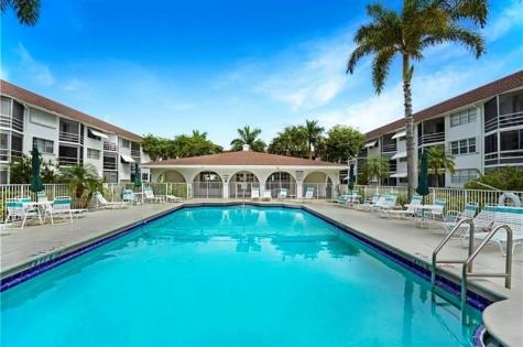 1040 SE 4th Avenue Deerfield Beach FL 33441