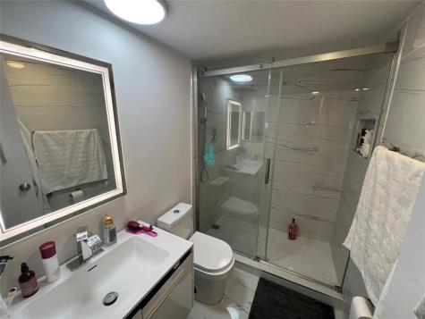 1040 SE 4th Avenue Deerfield Beach FL 33441