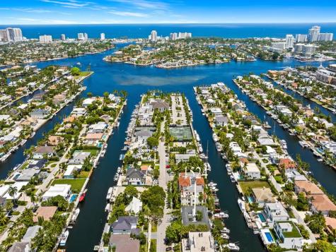 1524 SE 12th Street Fort Lauderdale FL 33316