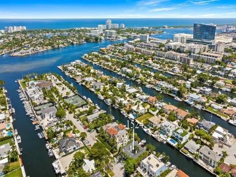 1524 SE 12th Street Fort Lauderdale FL 33316