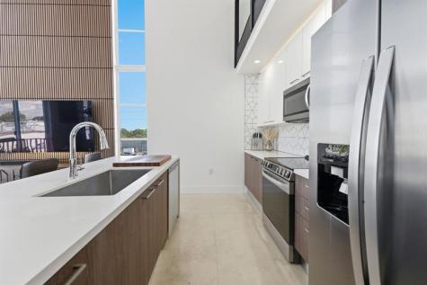 410 NE 36th Street Oakland Park FL 33334