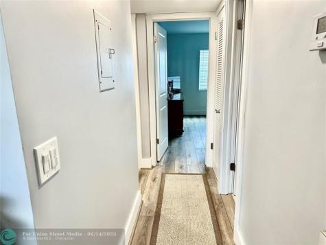 710 Flanders O Delray Beach FL 33484