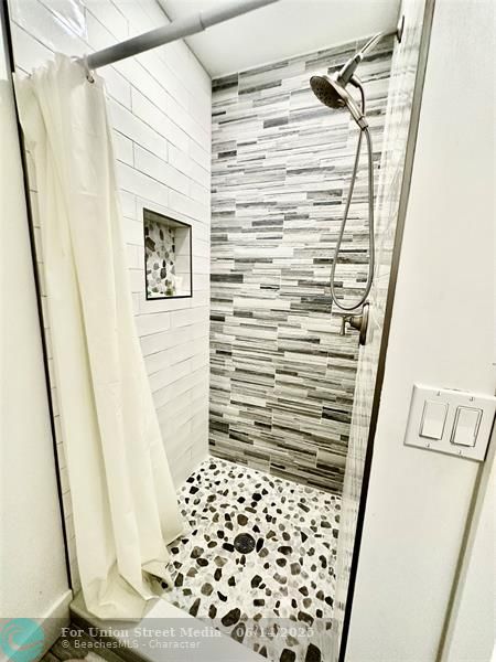 710 Flanders O Delray Beach FL 33484