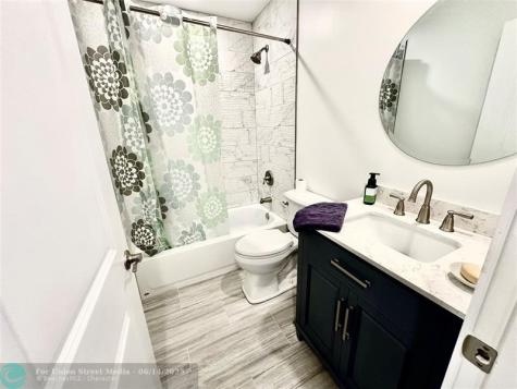 710 Flanders O Delray Beach FL 33484