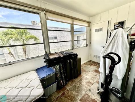 710 Flanders O Delray Beach FL 33484