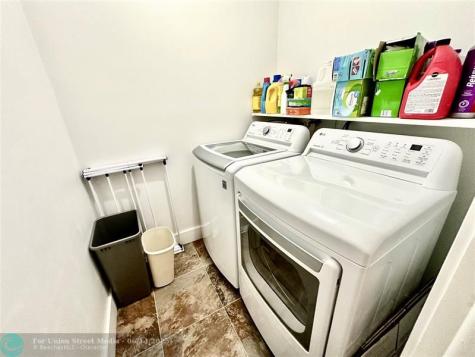 710 Flanders O Delray Beach FL 33484