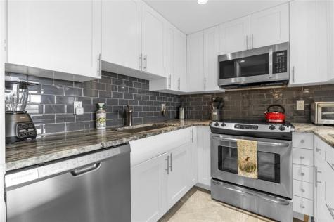 487 Grantham F Deerfield Beach FL 33442