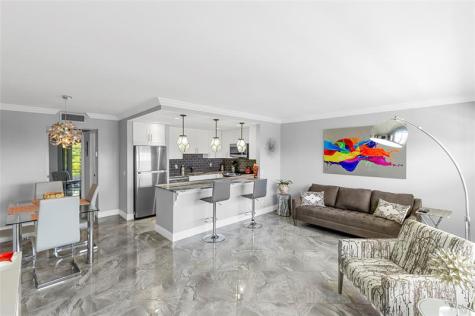 487 Grantham F Deerfield Beach FL 33442